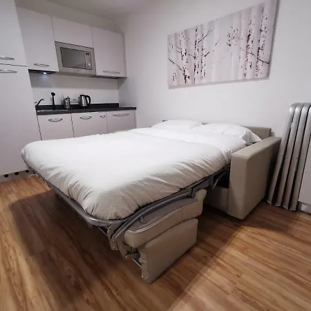 Out Finish Smart Tech Apartment *